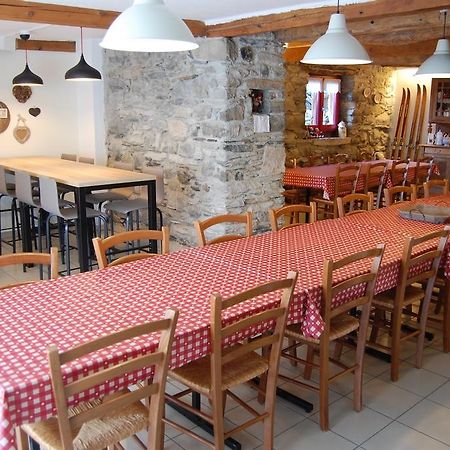 Gite La Maisonnee Sazos Ngoại thất bức ảnh
