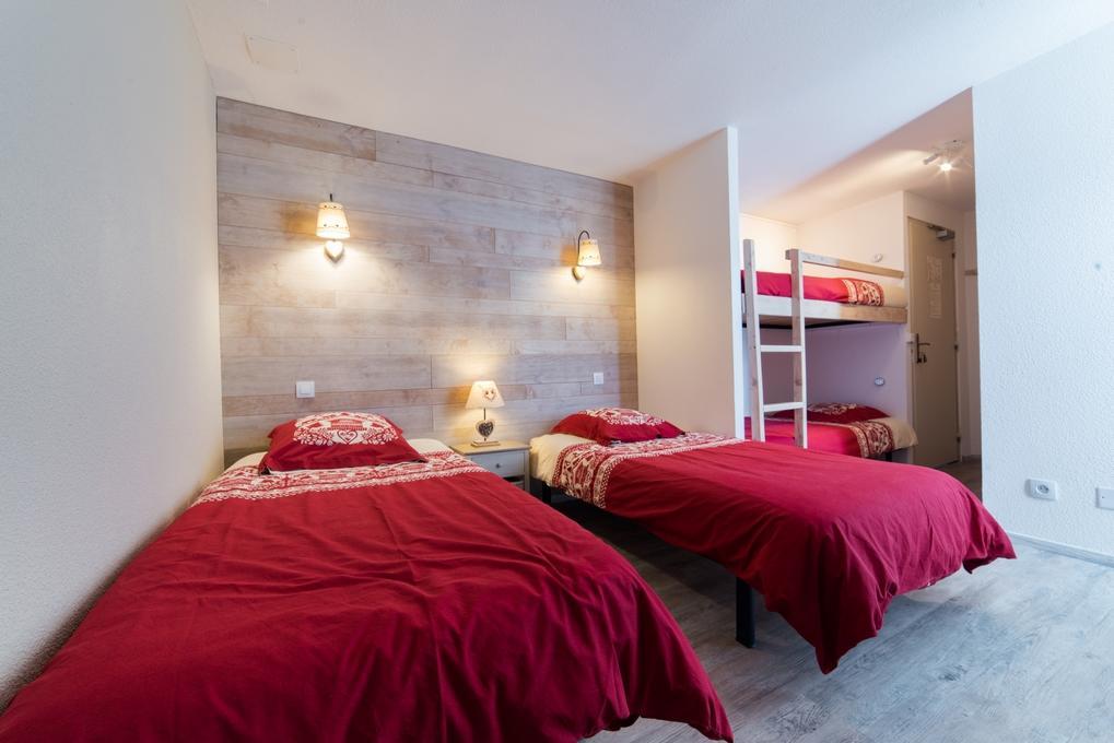 Gite La Maisonnee Sazos Ngoại thất bức ảnh