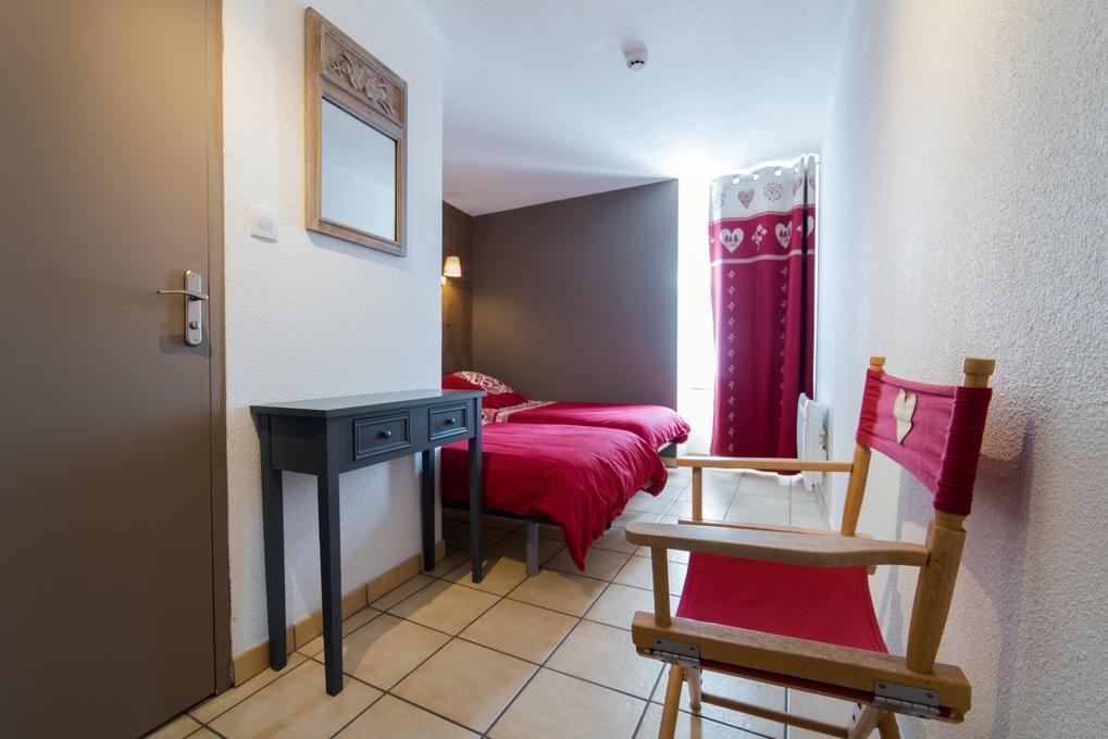 Gite La Maisonnee Sazos Ngoại thất bức ảnh